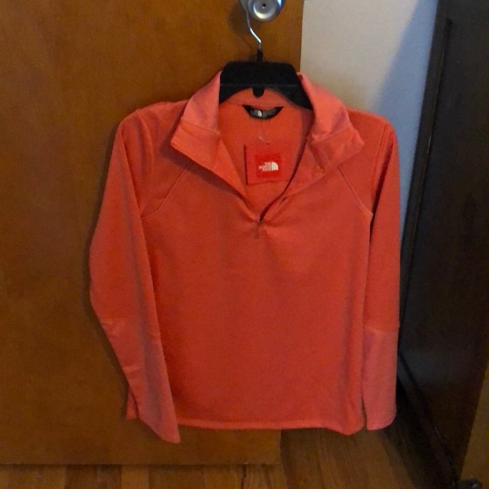 North Face, Women’s Medium, Emberglow Pullover.